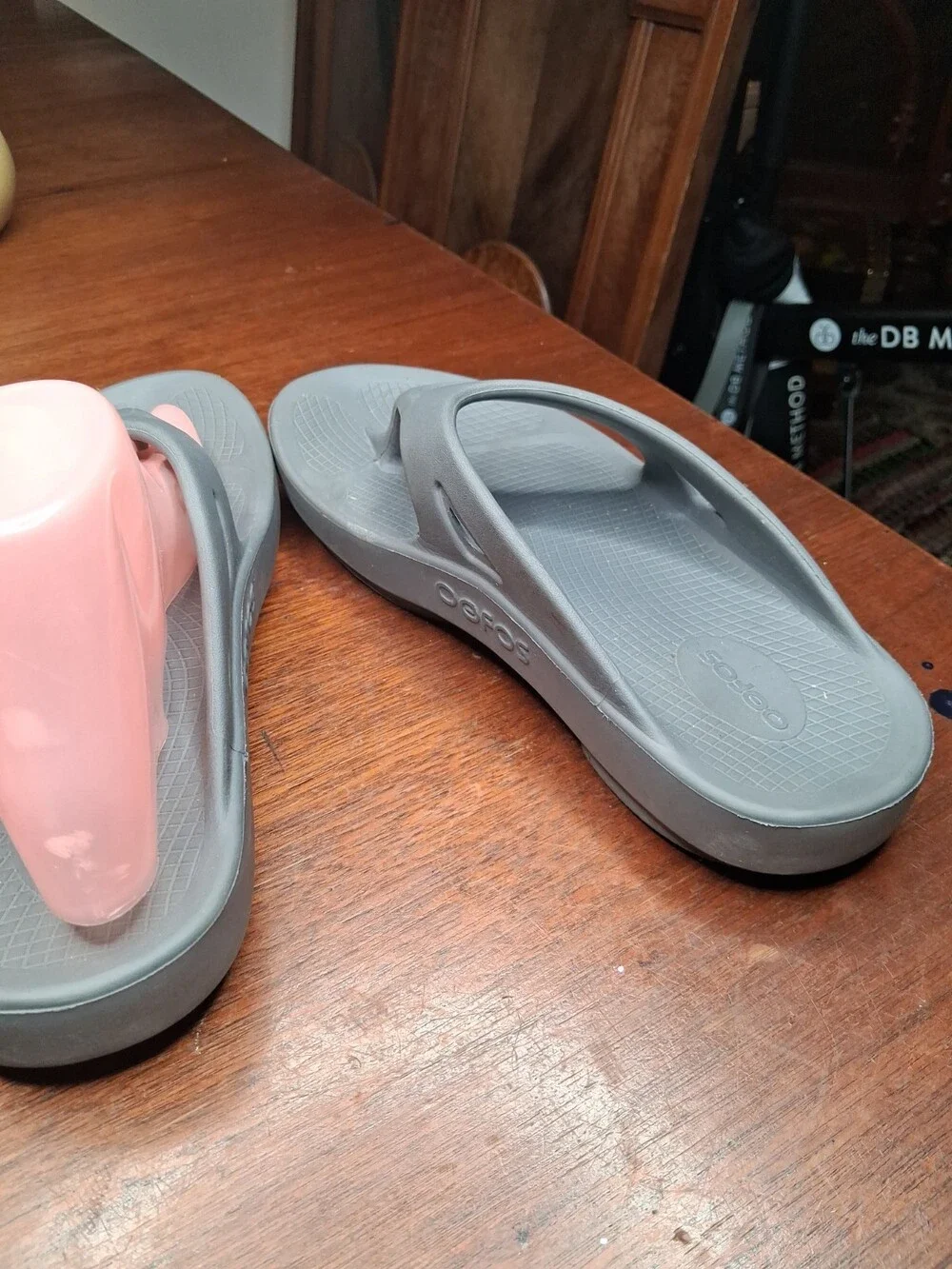 Oofos 1000 gray
